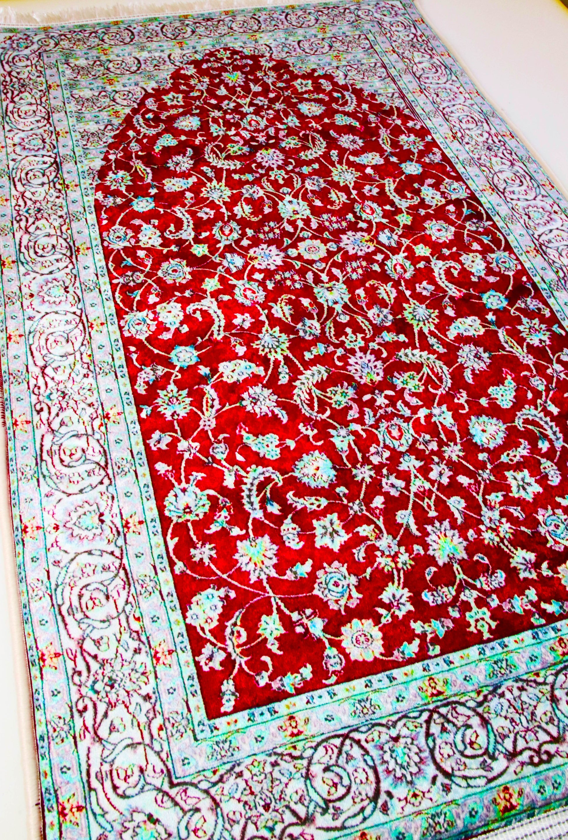 3 CM Süngerli Ortopedik Seccade - Bordo Kadife Çeyizlik Diz Ağrıtmaz Seccade - Carpetella