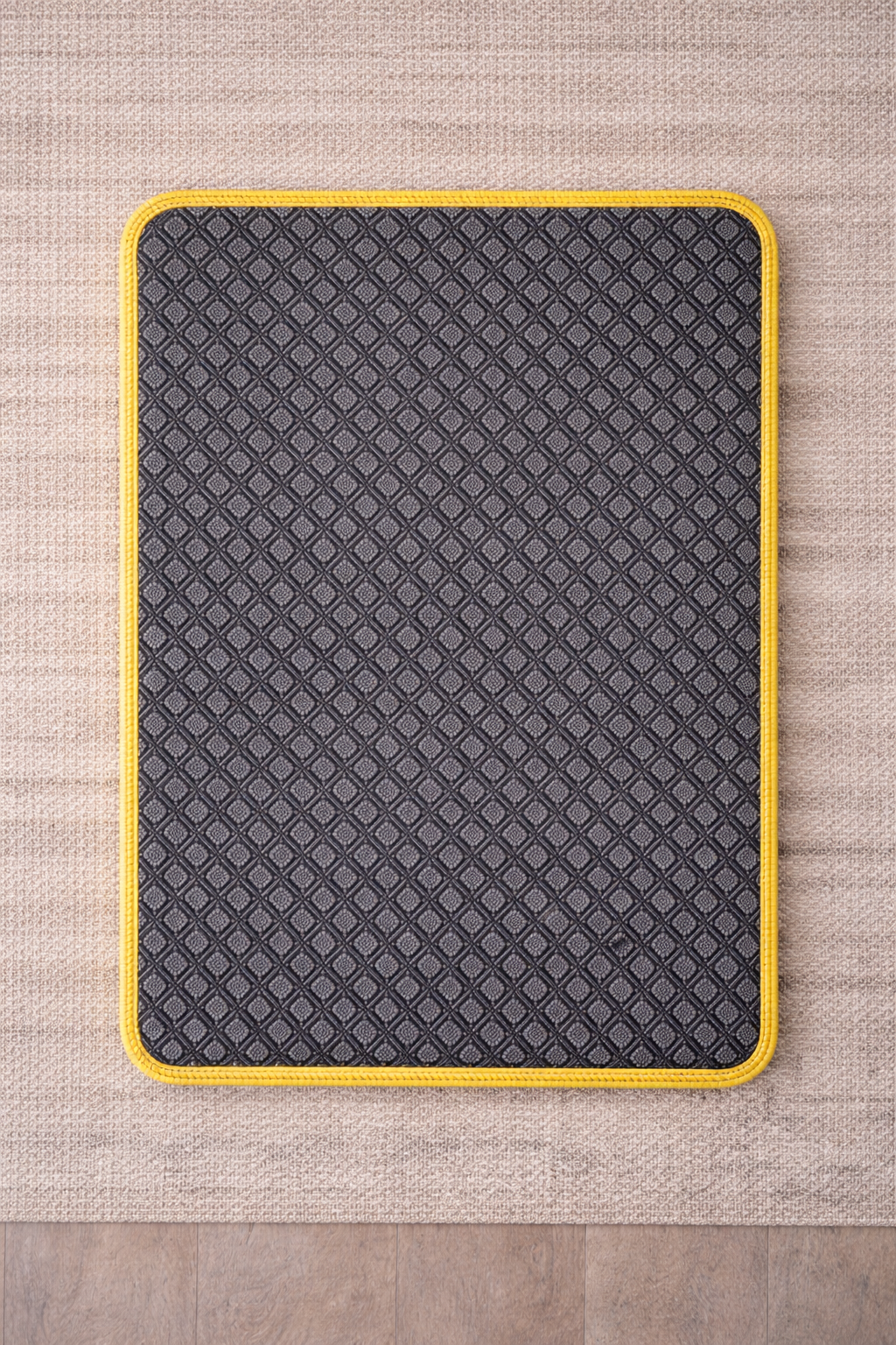 3 CM Süngerli Ortopedik Kedi Köpek Yatağı Gri Süet – Kaymaz Tabanlı Peluş Pet Mat Minderi