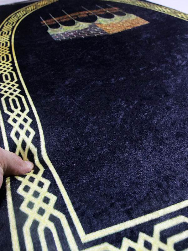 3 CM Süngerli Ortopedik Seccade - Siyah Bordürlü Kabe Motifli Seccade - Carpetella