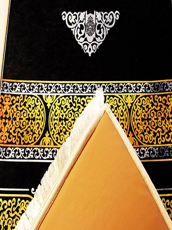 3 CM Süngerli Ortopedik Seccade - Siyah Gold Kabe Desenli Ortopedik Seccade - Carpetella