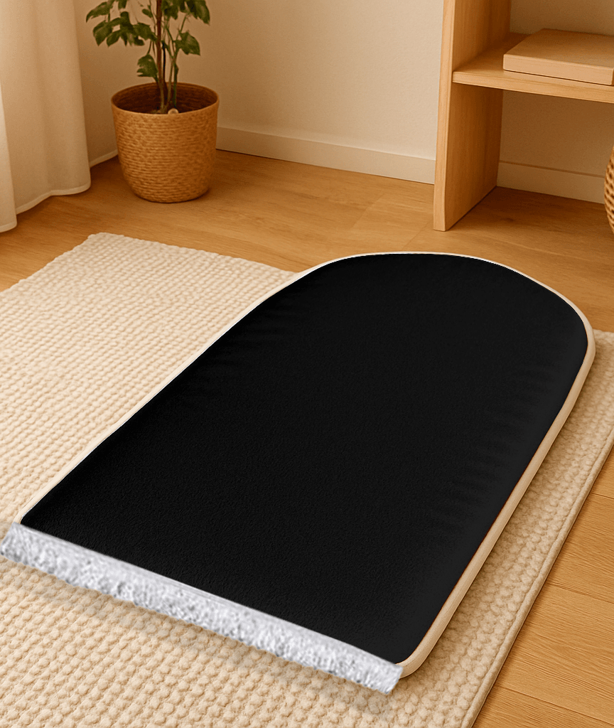 Düz Renk Desensiz Siyah Kadife Seccade Ortopedik 3 CM Süngerli - Carpetella