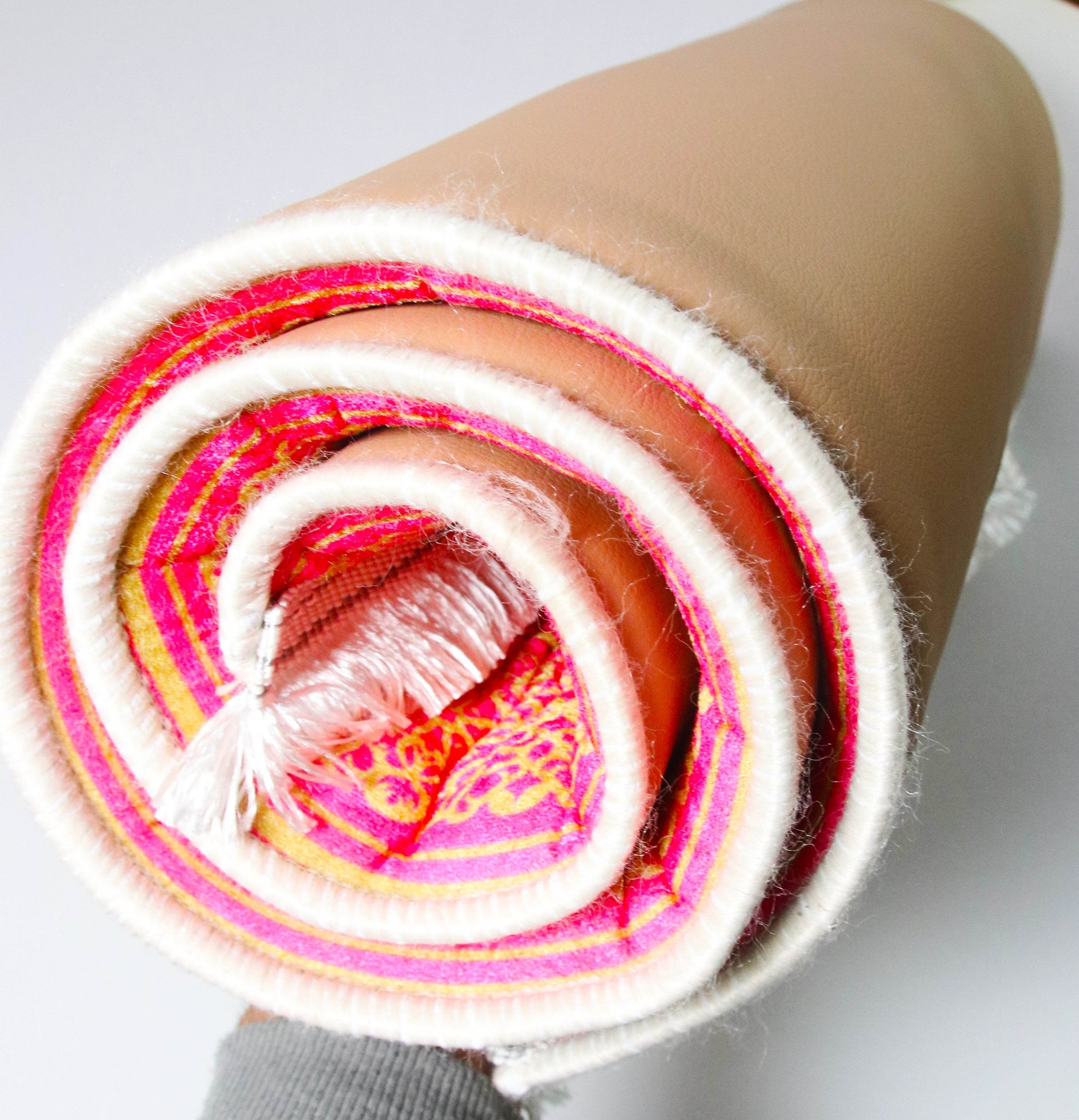 3 CM Süngerli Ortopedik Seccade - Pembe Kadife Çeyizlik Kalın Süngerli - Carpetella