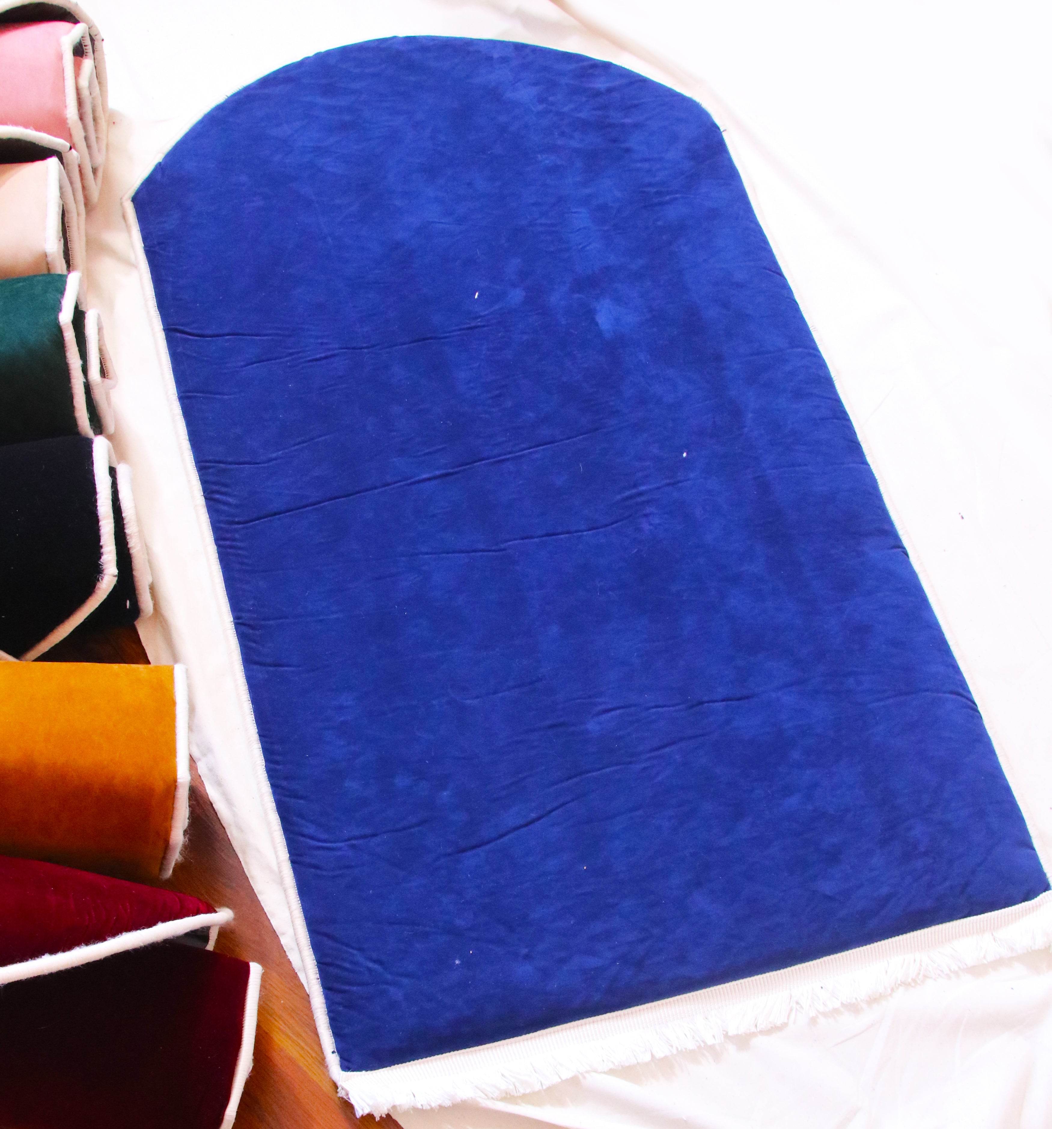 Düz Renk Desensiz Lacivert Kadife Seccade Ortopedik 3 CM Süngerli - Carpetella