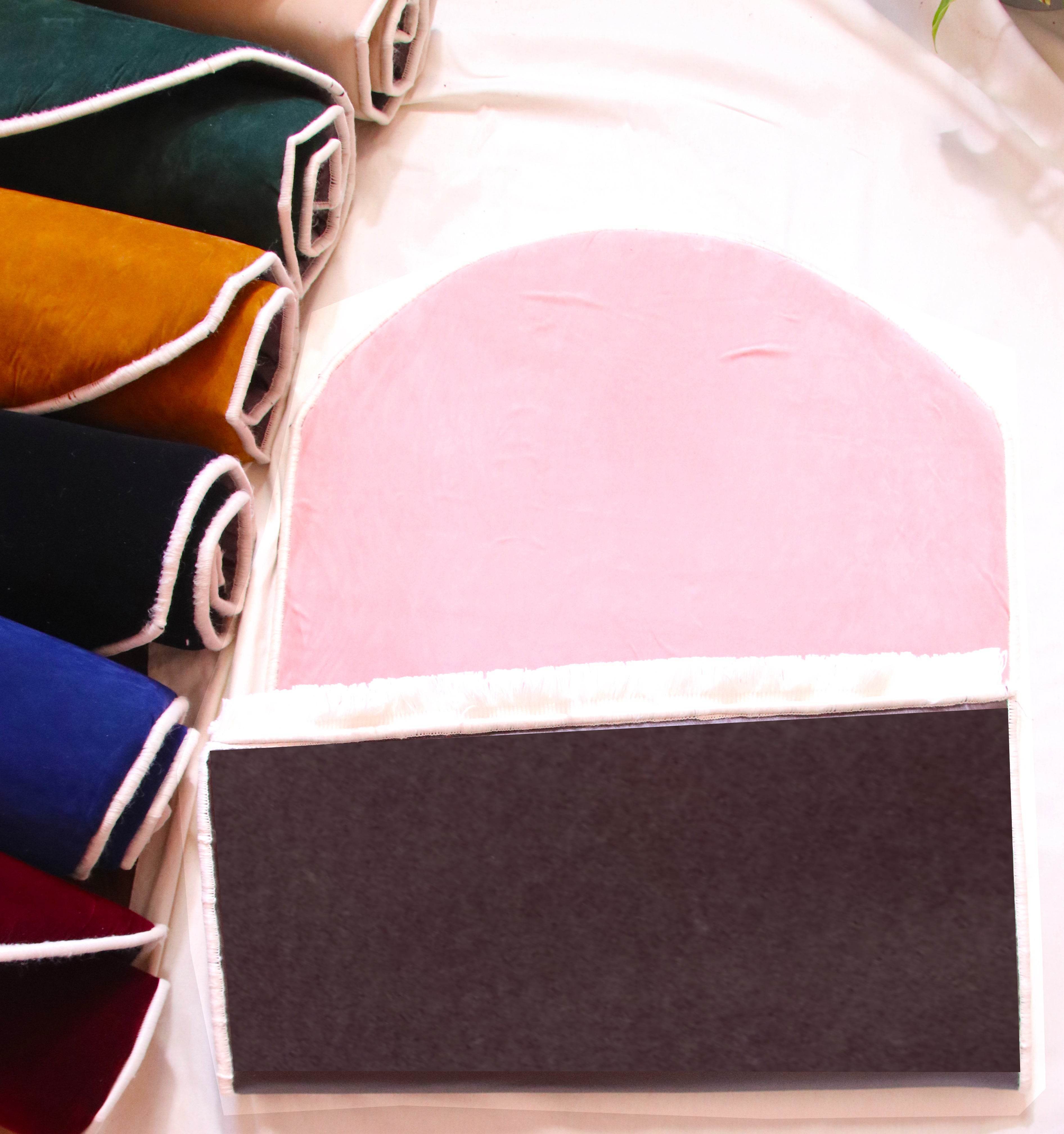 Düz Renk Desensiz Bej Kadife Seccade Ortopedik 3 CM Süngerli - Carpetella