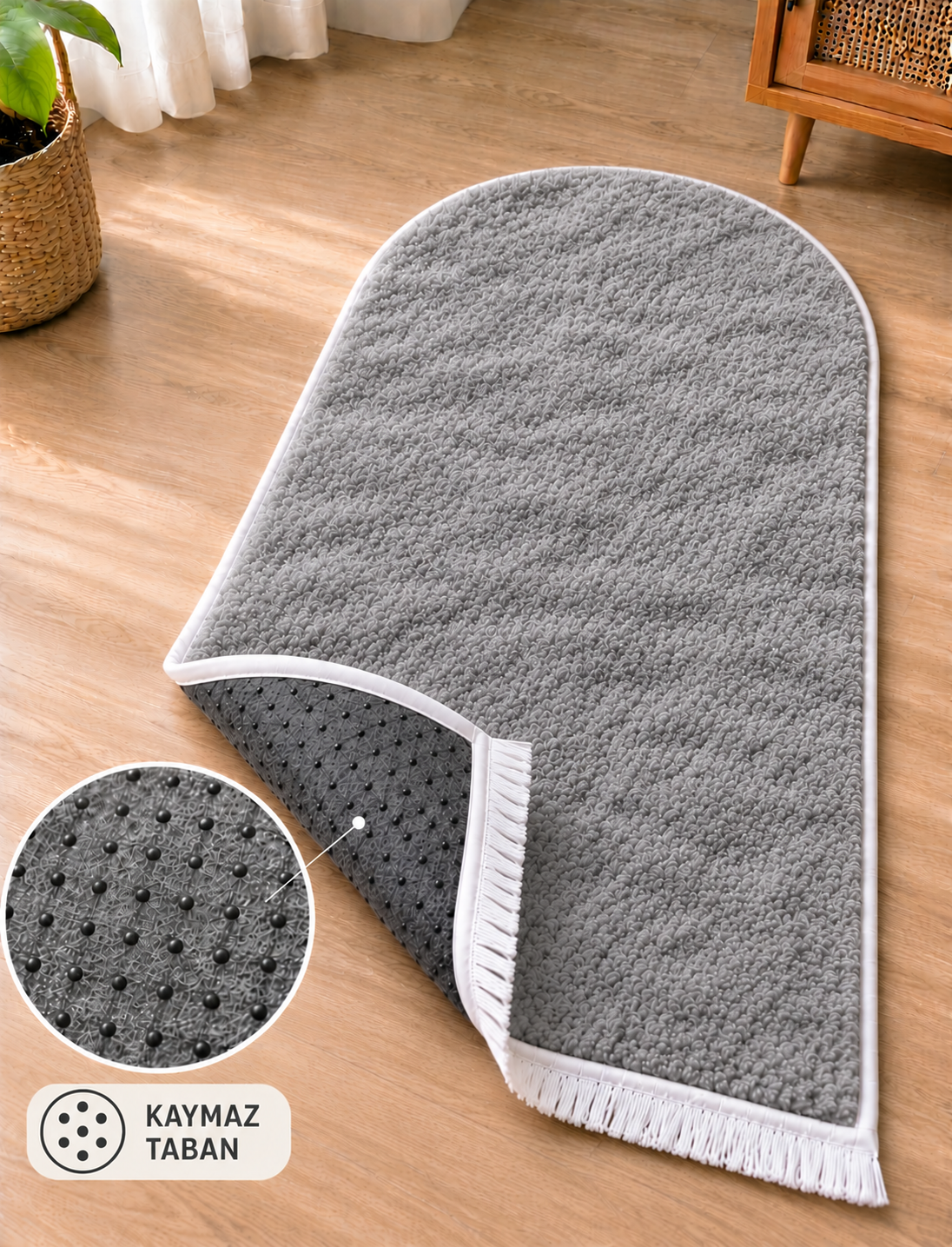 Sultan Boy Büyük Seccade Gri 70x140 cm – Yumuşak Peluş, Kaymaz Tabanlı