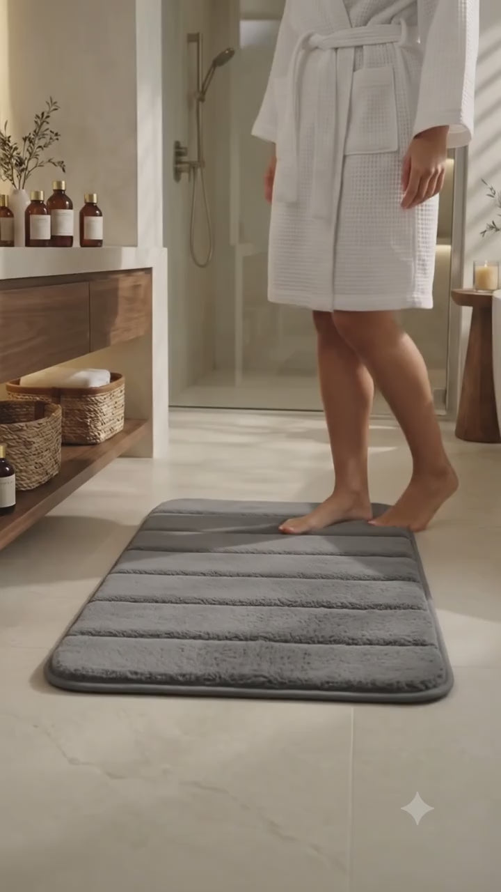 Videoyu yükle: Süngerli Banyo Paspası Seti Kaymaz Taban - Gri Peluş