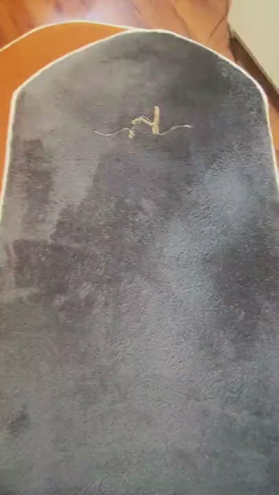 Videoyu yükle: Düz Renk 3 CM Süngerli Peluş Seccade | Pembe Ortopedik 3cm Süngerli